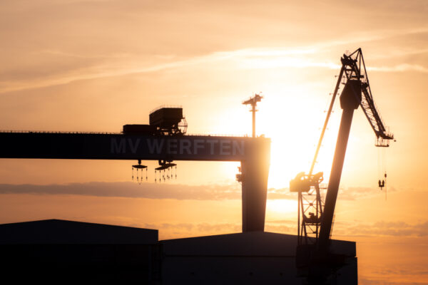 After Beach Tour - Marinearsenal Warnow Werft Marinearsenal Warnow Werft am Abend - After Beach Tour